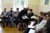 Uczestniczki Szkoły dla rodziców siedzące w sali w trakcie zajęć